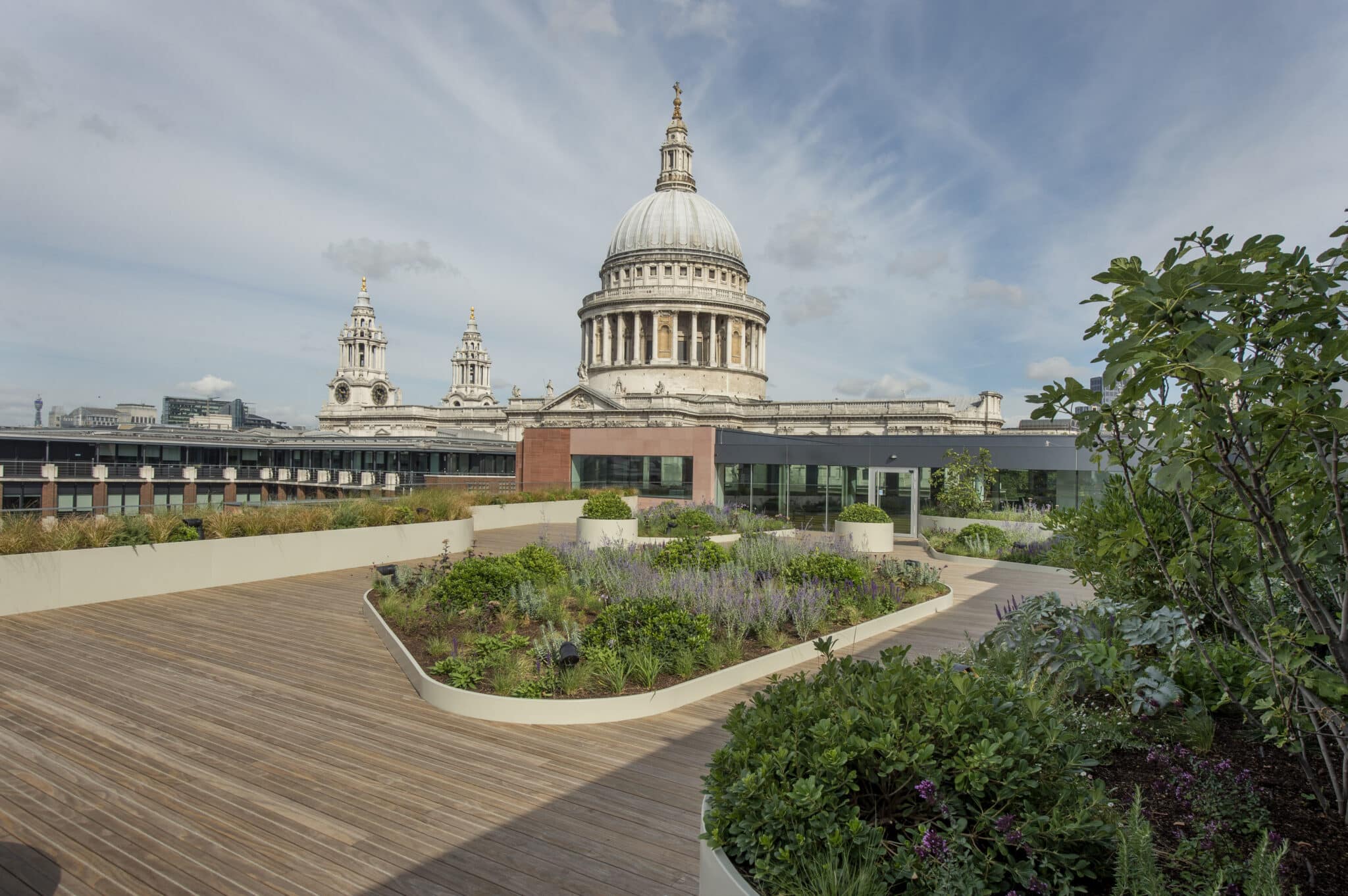 Pembroke Fidelity International commits 4 Cannon Street